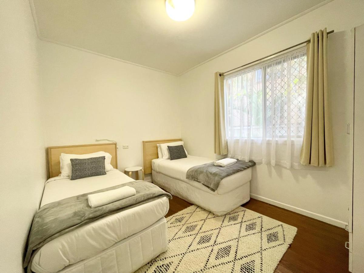 Ocean Park Motel & Holiday Apartments Coffs Harbour Exterior photo